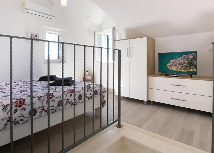 Pelargonia Villa *